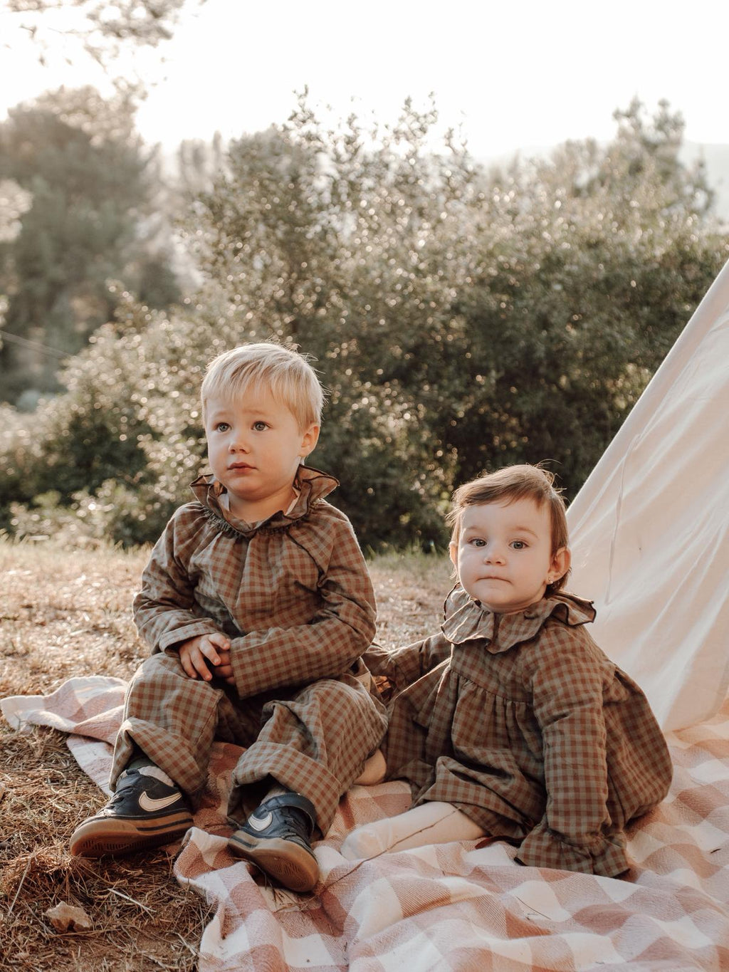 Nico's set in Sagewood Gingham