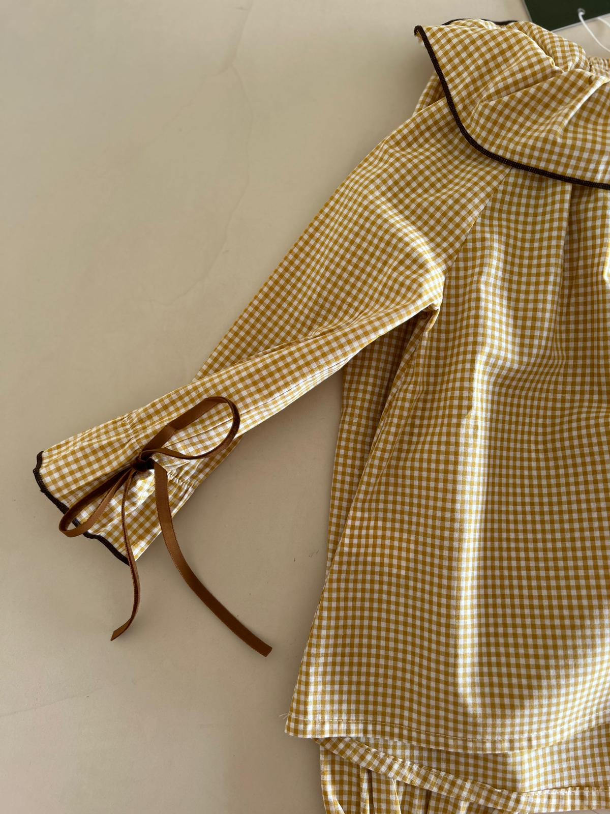 Olivia's set in Honey