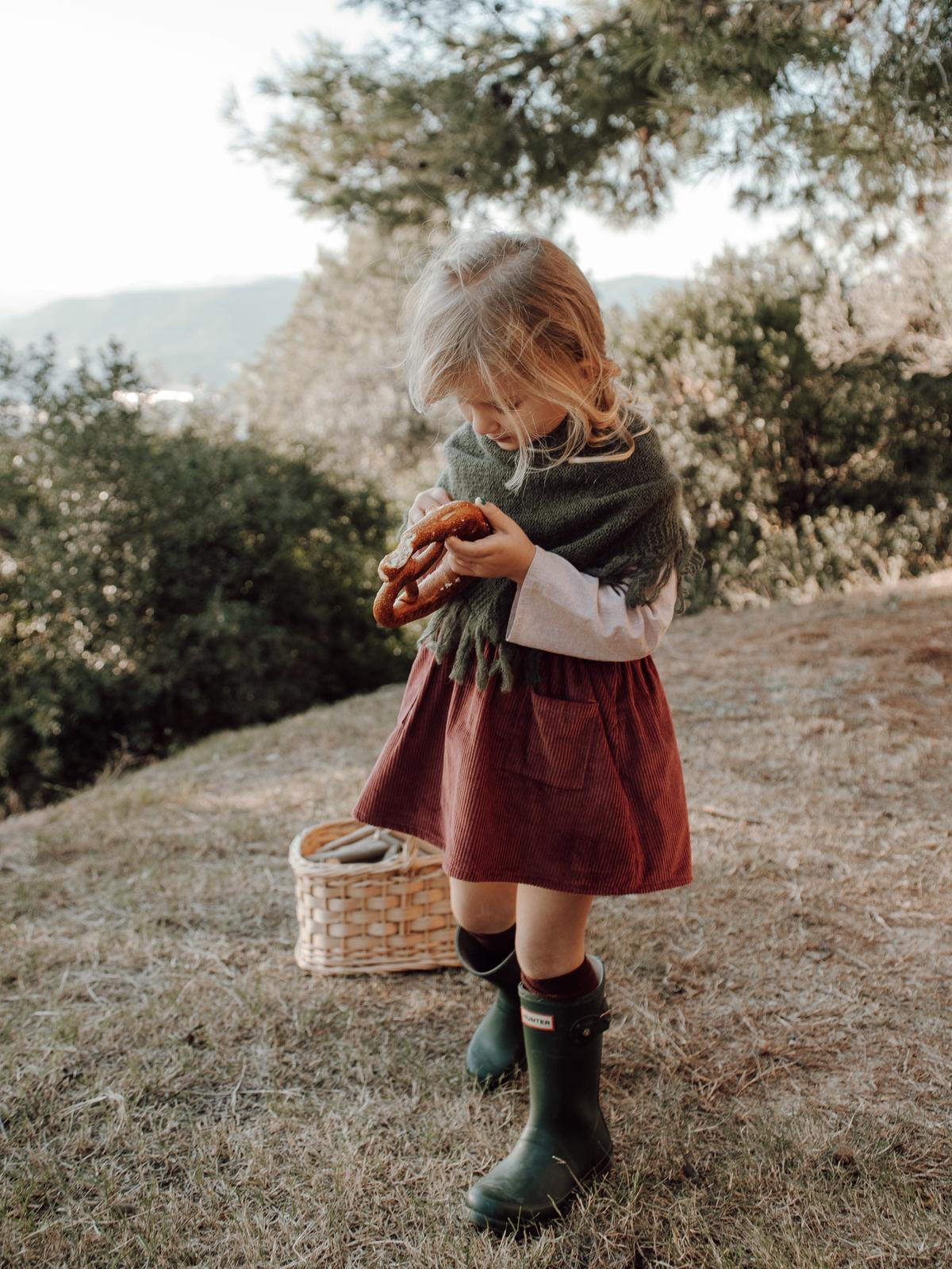 DELUEM x AMELIA - PONCHO ALCOTT KIDS- VERDE CAZA