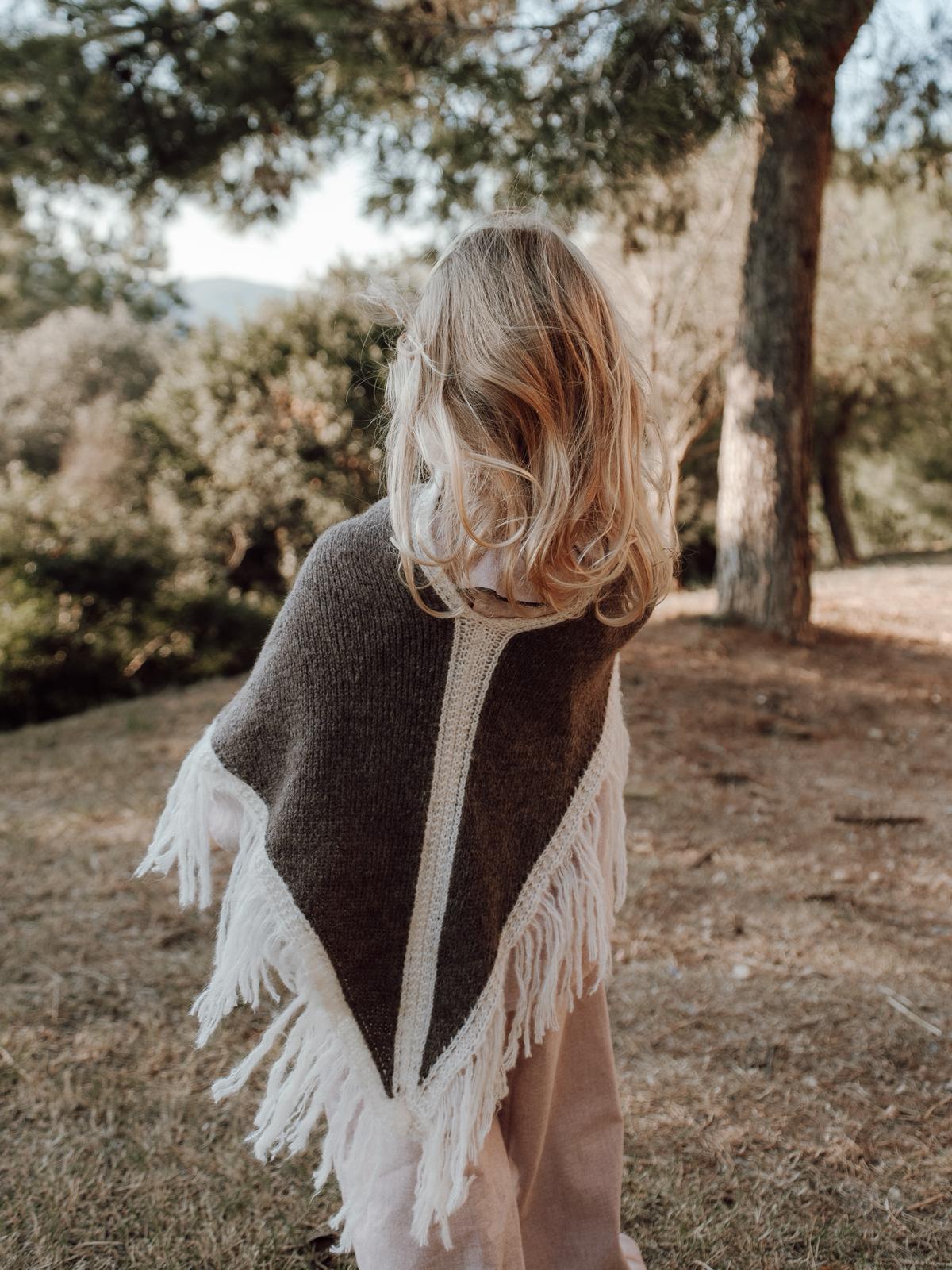 DELUEM x AMELIA - PONCHO ALCOTT KIDS- TOPO & OFF WHITE